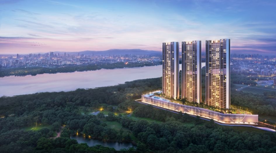 Pyramid New Palm Beach -  Celestria  Banner